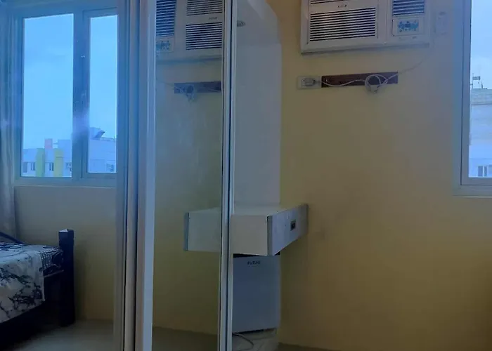 28th Floor Tower C 1-bedroom Unit With Netflix And Free Wifi Apartamento